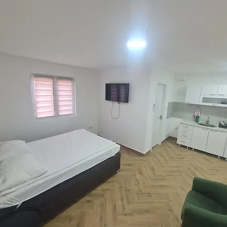 Marash Apartment *